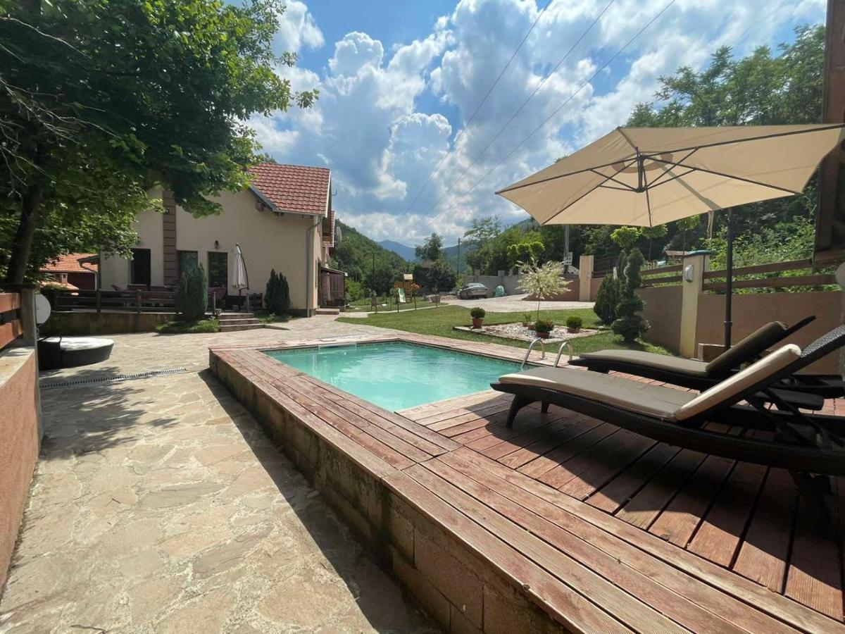 Lodge Zeleni Svet Crni Vrh Dış mekan fotoğraf
